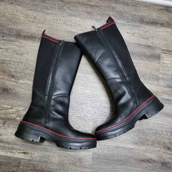 Timberland Black and Red Winter Boots - Picture 7 of 10